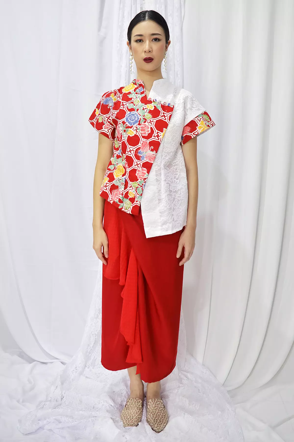 Serodja Encim Kawung Merah Kebaya Janggan Batik