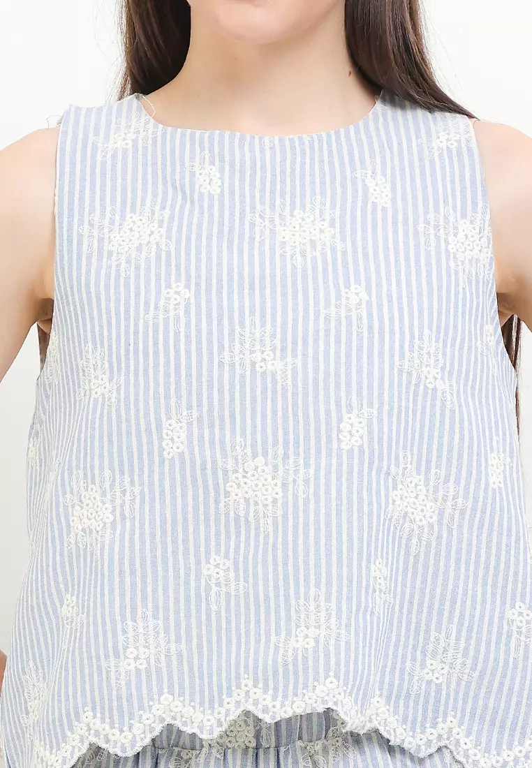 Scallop Hem Flo Emb Stipels Sleeveless Top