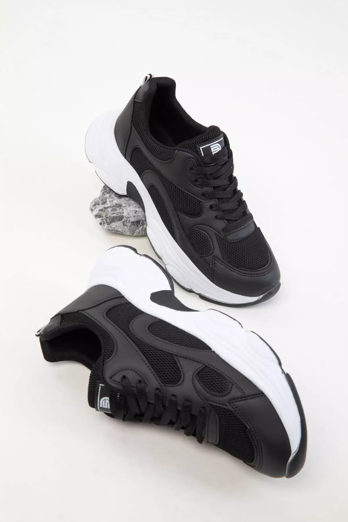 Black Women's Sneaker 20566