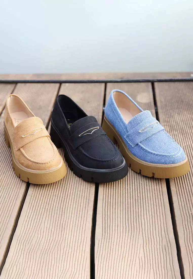 Sepatu Chunky Suede Mikro Hitam