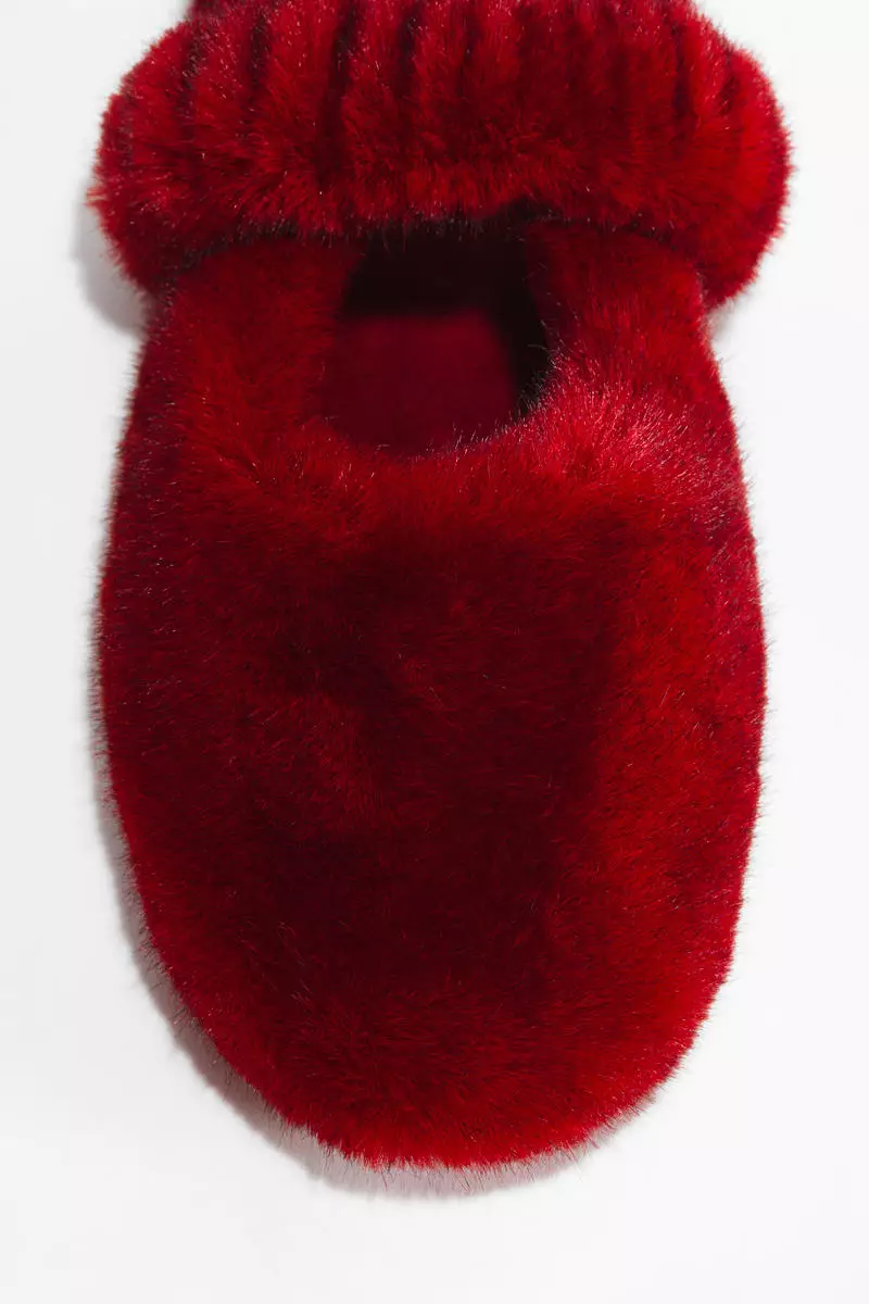 Fluffy slippers
