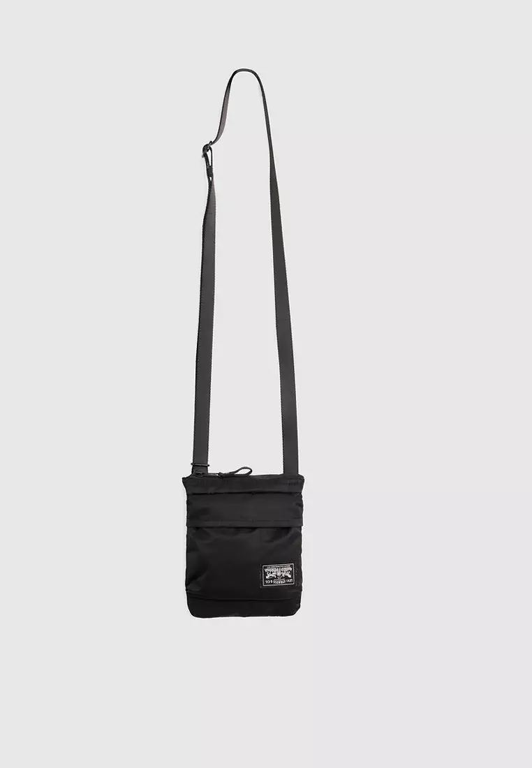 Levi's® Men's Mission Bay Crossbody Pouch (005CU-0002)