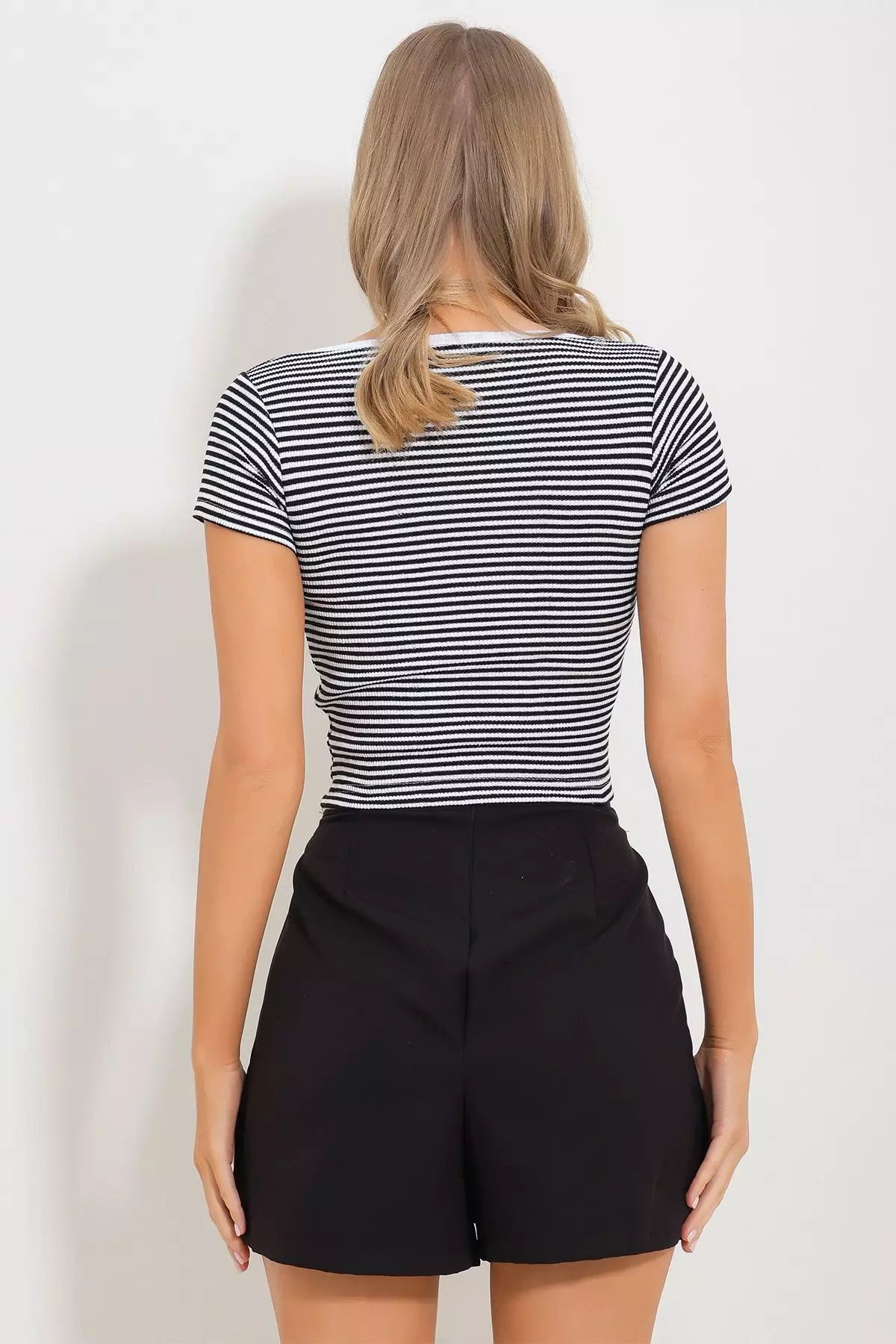 Cap Sleeve Crop Top