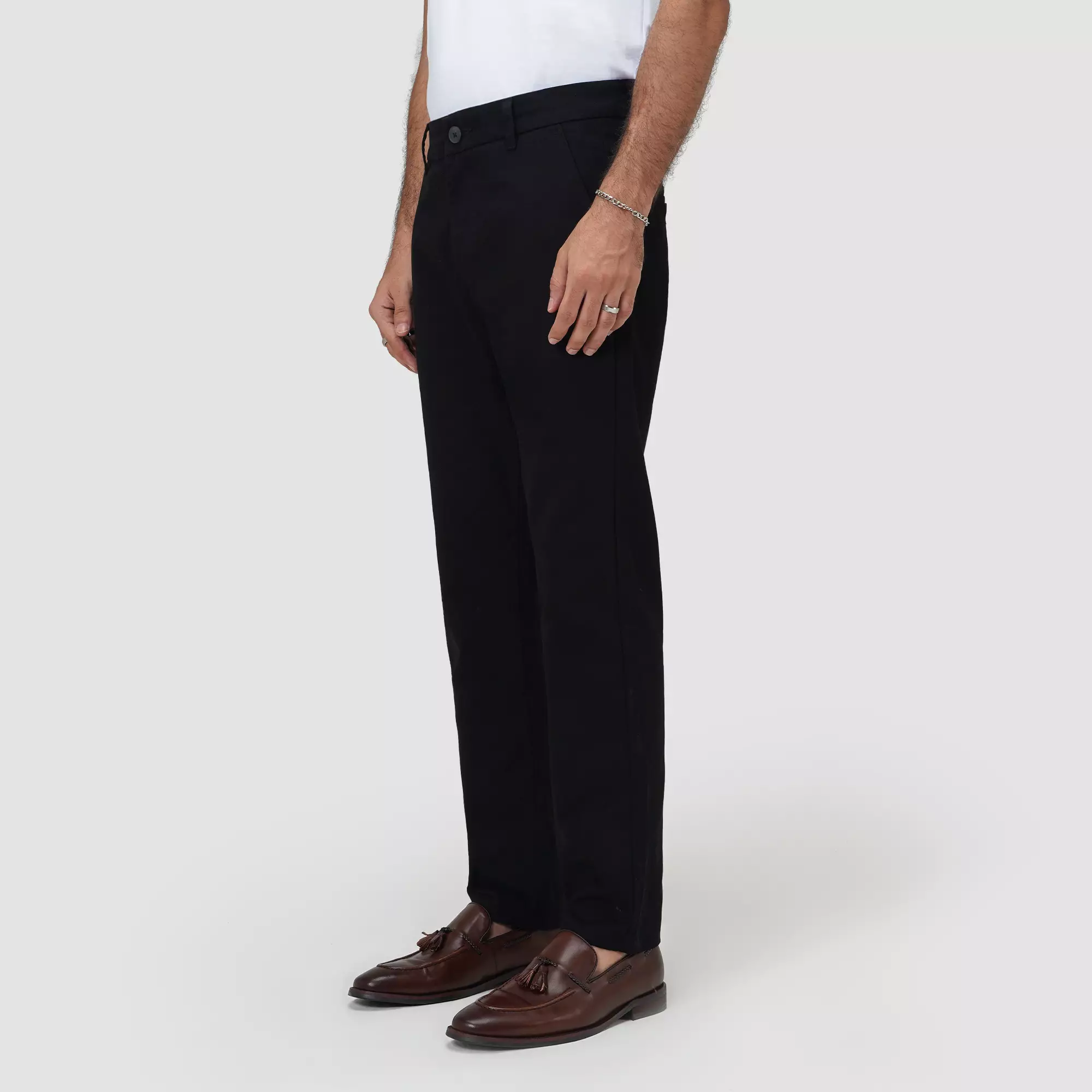 CELCIUS Celana Chinos Panjang Slim Fit L03000720C Hitam