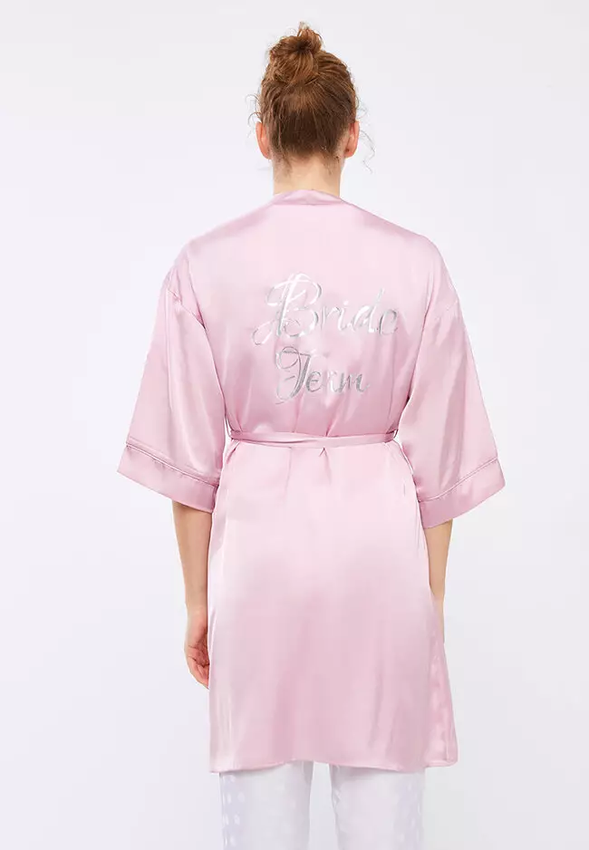 Dressing 2024 gown online