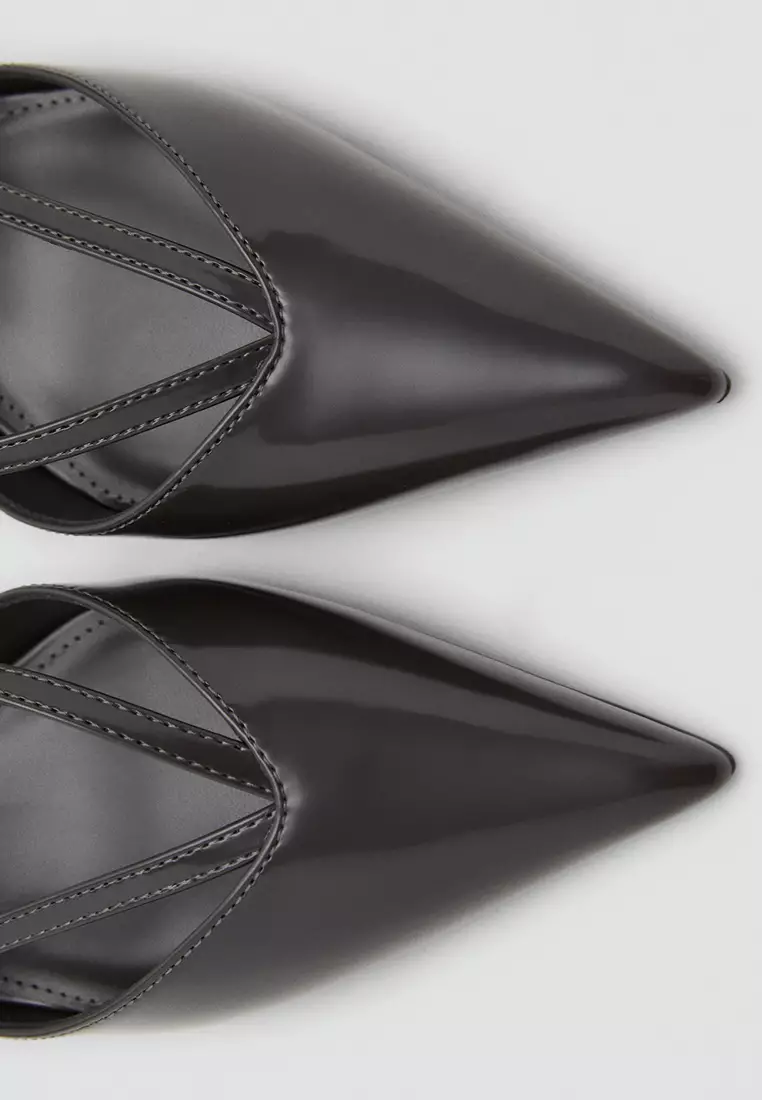 Kitten-Heeled Strappy Shoes