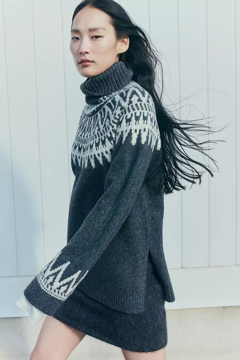 Jacquard-knit polo-neck jumper