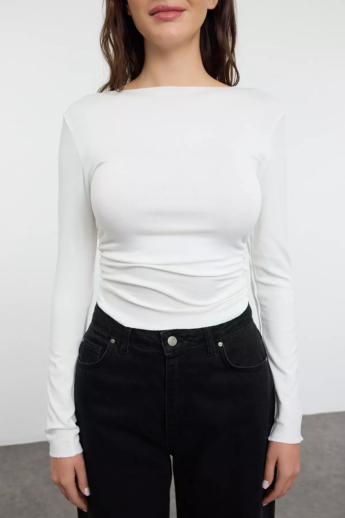 Boat Neck Fitted Blouse