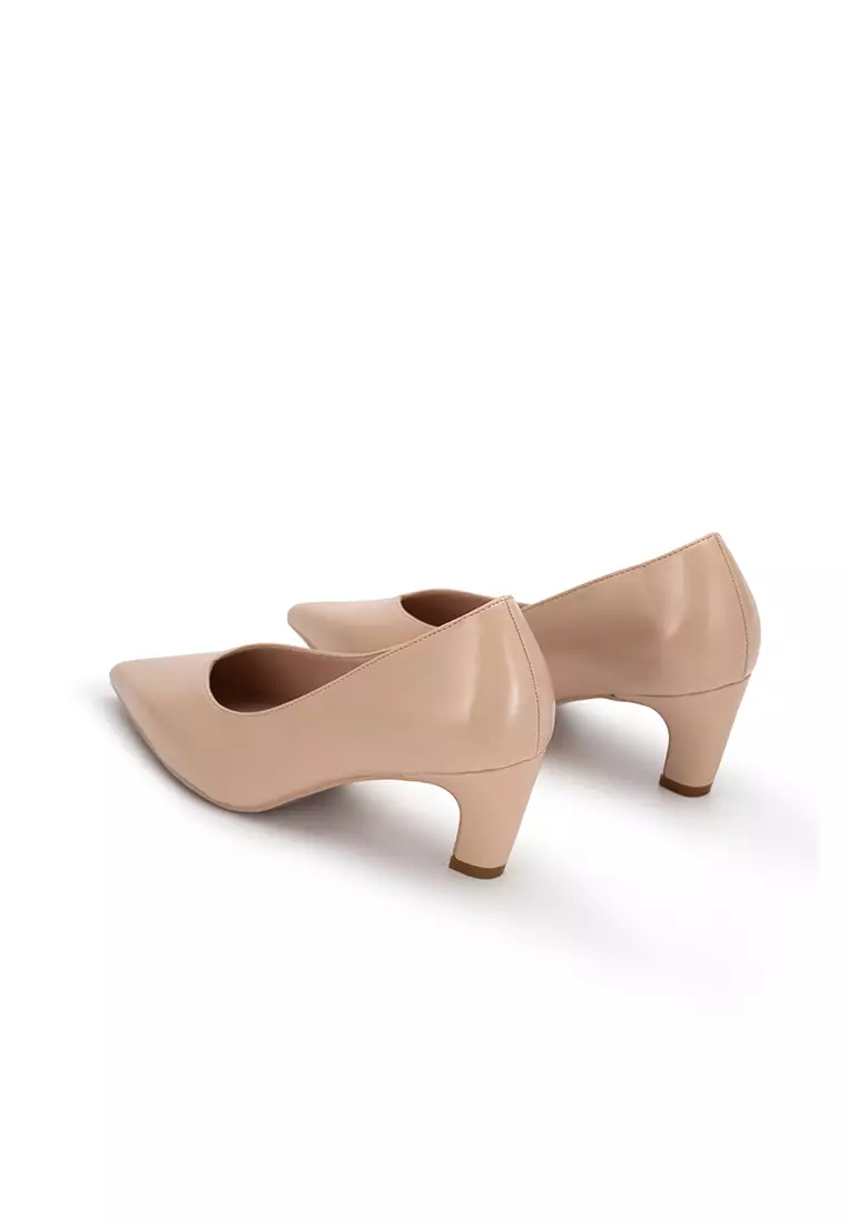 POINTY TOE MID HEEL PUMP 尖头漆皮中跟鞋