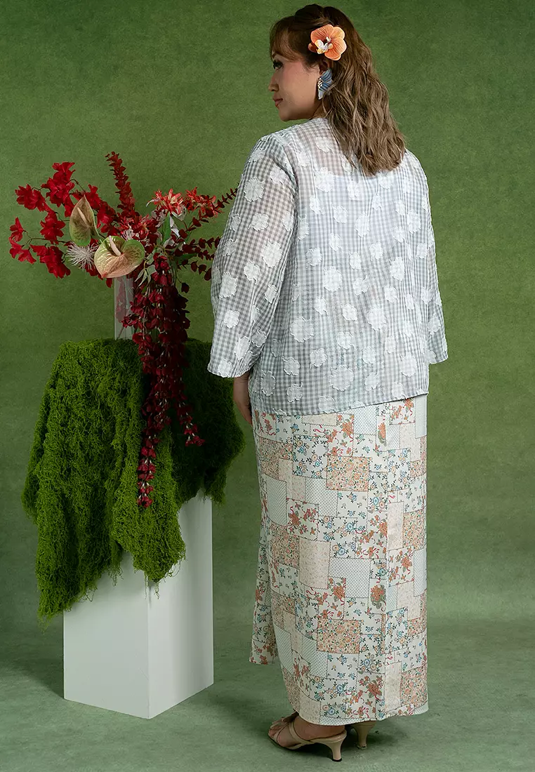Dariyah Plus Size Kurung Pareo Set