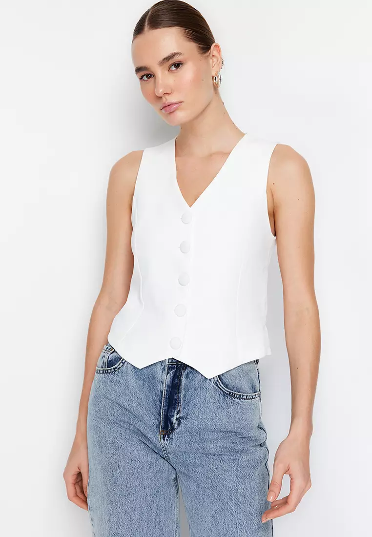 White Fitted Fitted Buttoned Crop Woven Vest
