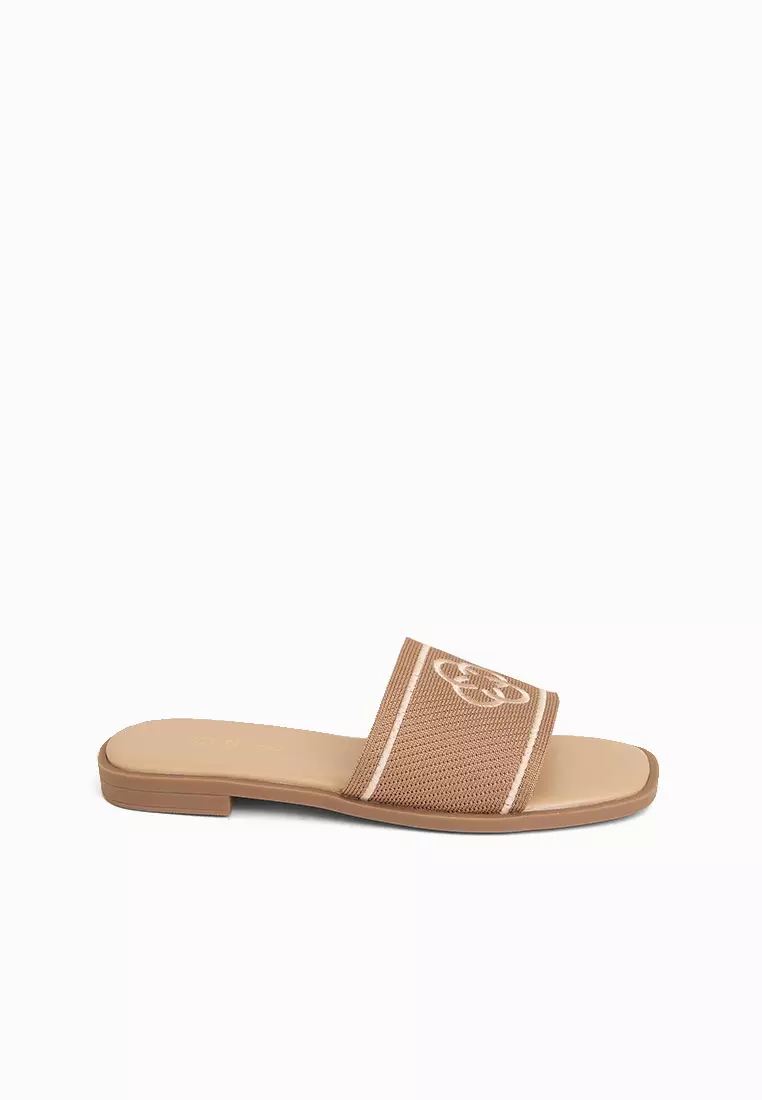 Discount on Cln  shoes - SKU: Oceania Flat Slides