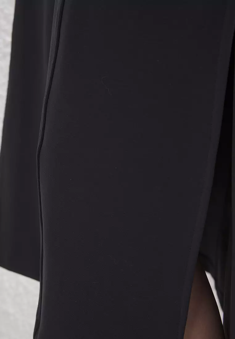 Black Modal Content Effect Shift/Straight Cut Short Sleeve Midi Knitted Dress TWOSS25EL00372