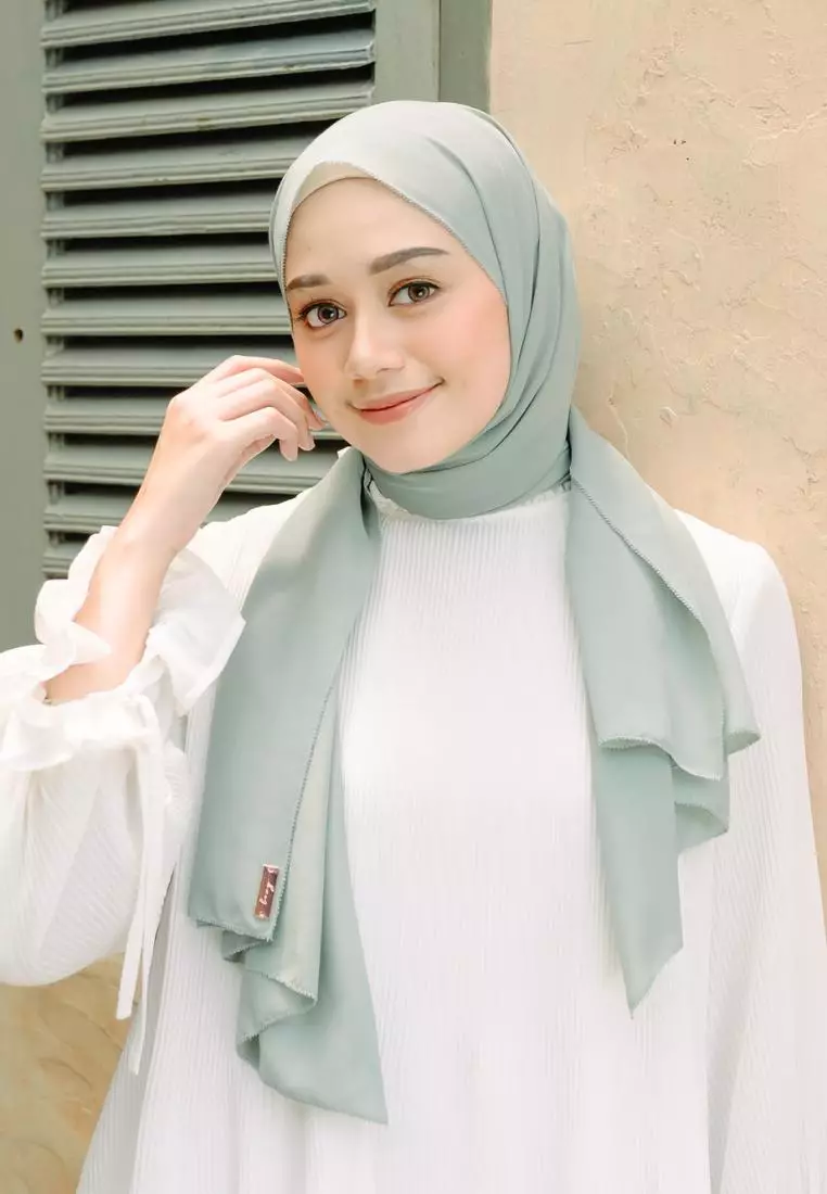 Dira Eyelash Shawl Green Pastel