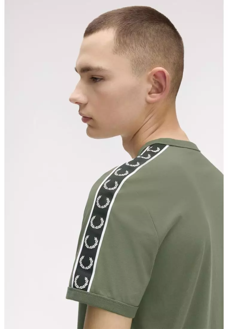 Fred Perry M4613 Contrast Tape Ringer T-Shirt (Laurel Wreath Green / Black)
