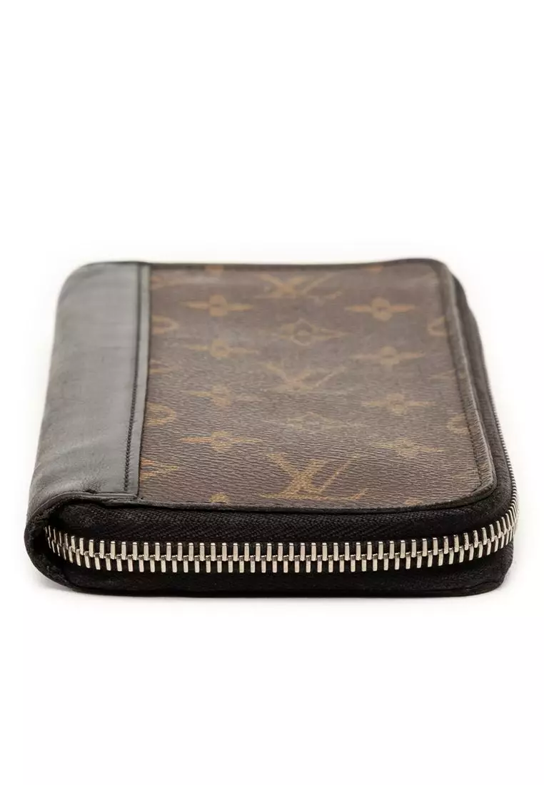 Louis Vuitton Pre-Loved Louis Vuitton Monogram Macassar Vertical 