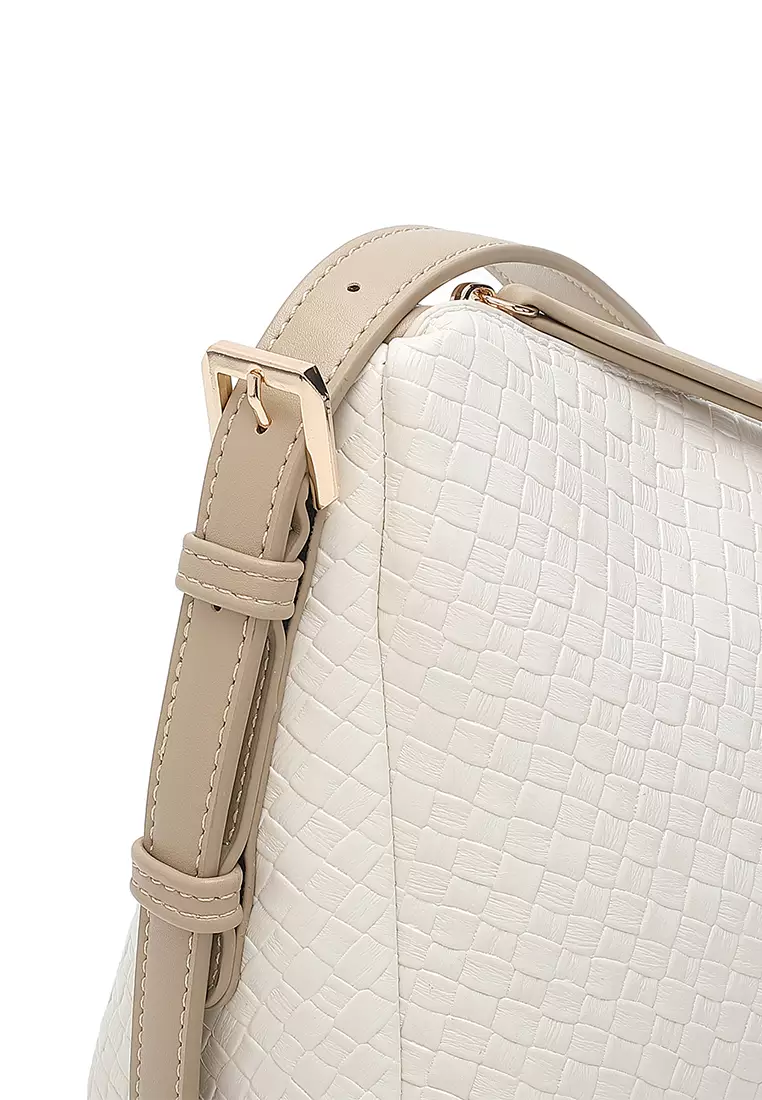 Women's Sling Bag / Crossbody Bag / Shoulder Bag - White