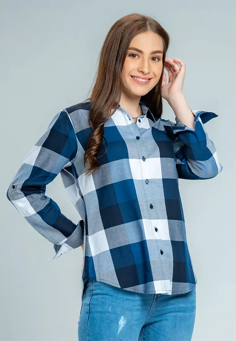 C2 Guanes Navy Kemeja Classic Wanita