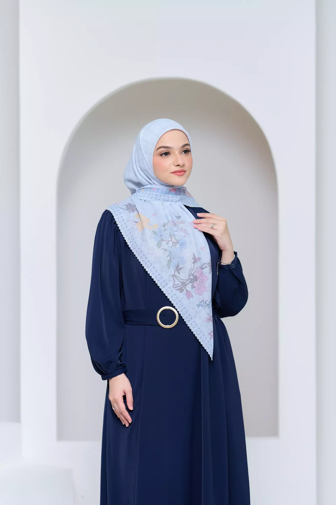 MFMW Floretta Scarf - Kerudung Segi Empat Premium Motif - Bit Of Blue