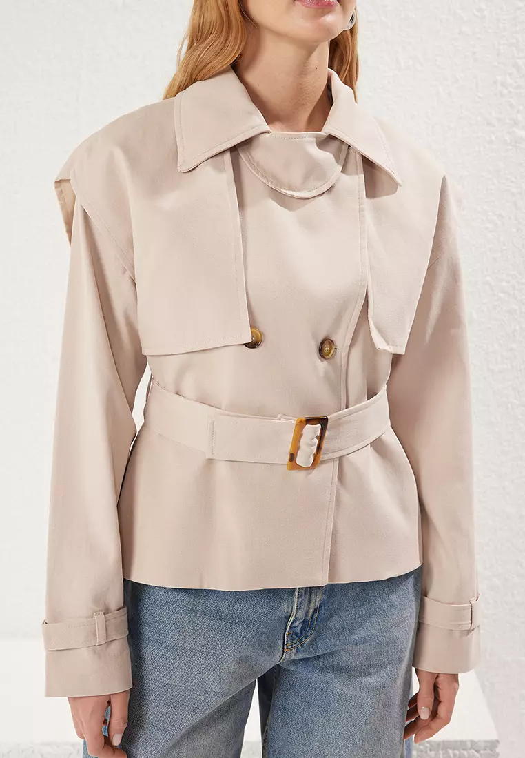 Buy Trendyol Beige Regular Short Trench Coat 2025 Online | ZALORA