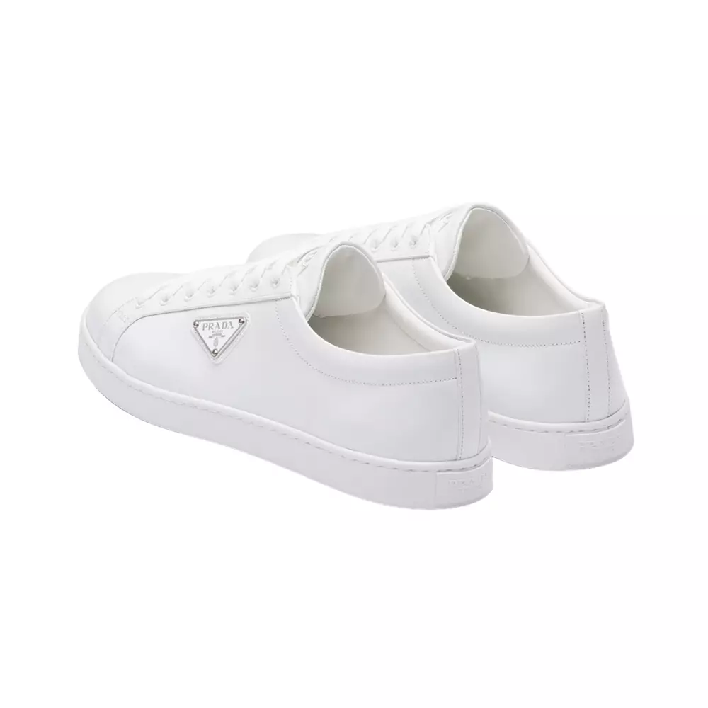 [12.12 Dealcember] Enameled Triangle Logo Brushed Leather Sneakers White