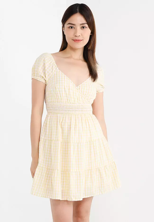 Yellow hollister dress store