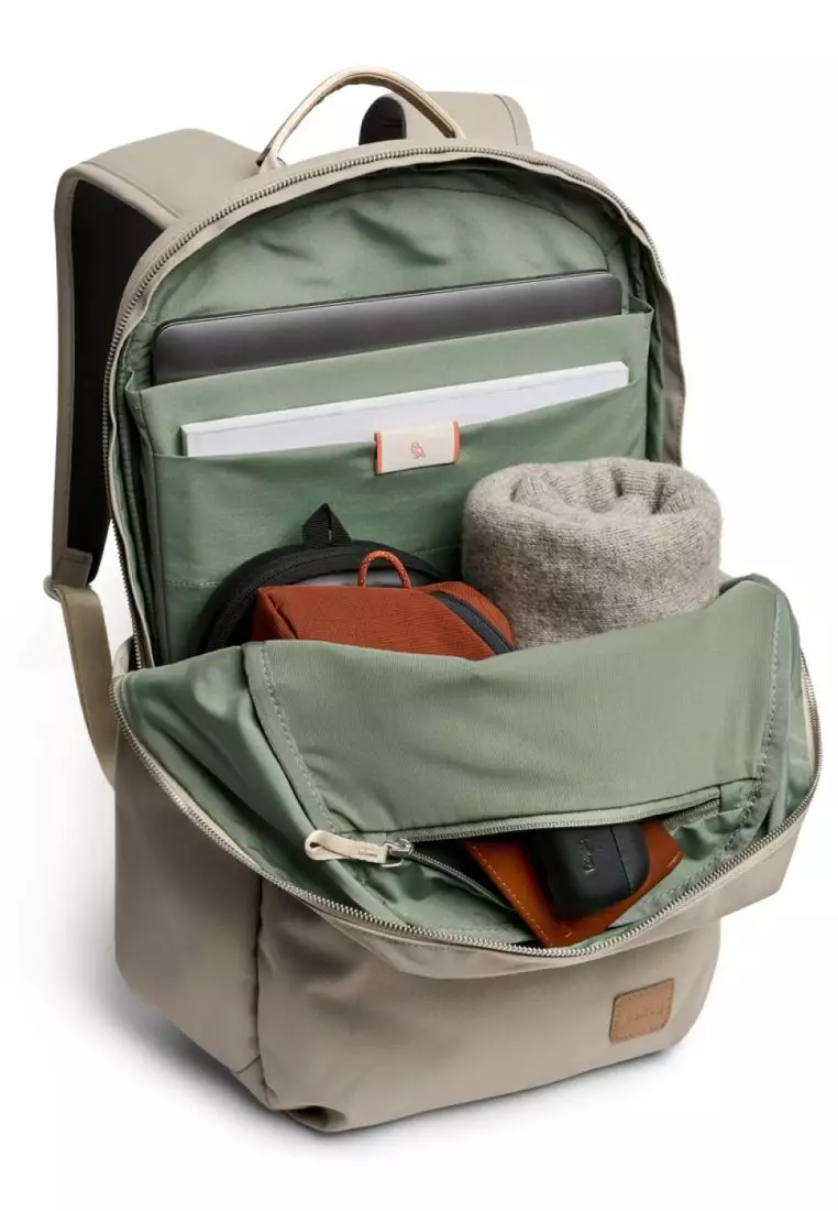 Bellroy Classic Daypack - Tahini