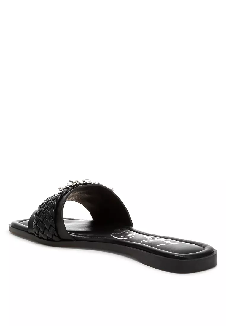 Sandal Datar Diamante dalam Warna Hitam