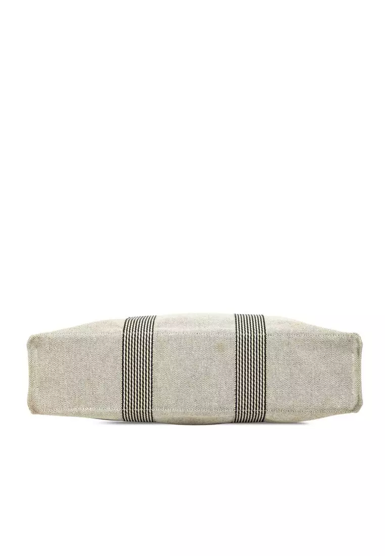 Pre-Loved Hermès Canvas Fourre Tout Mm