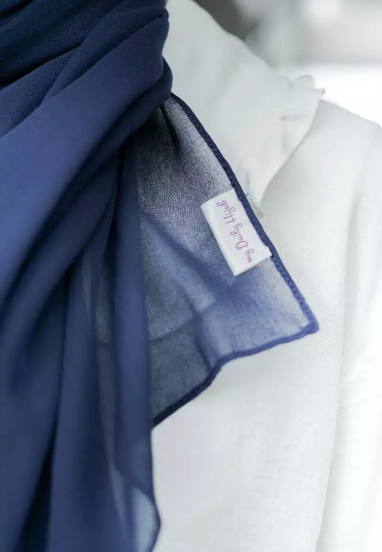 Pasmina Voal Gucci Jahit Tepi Navy