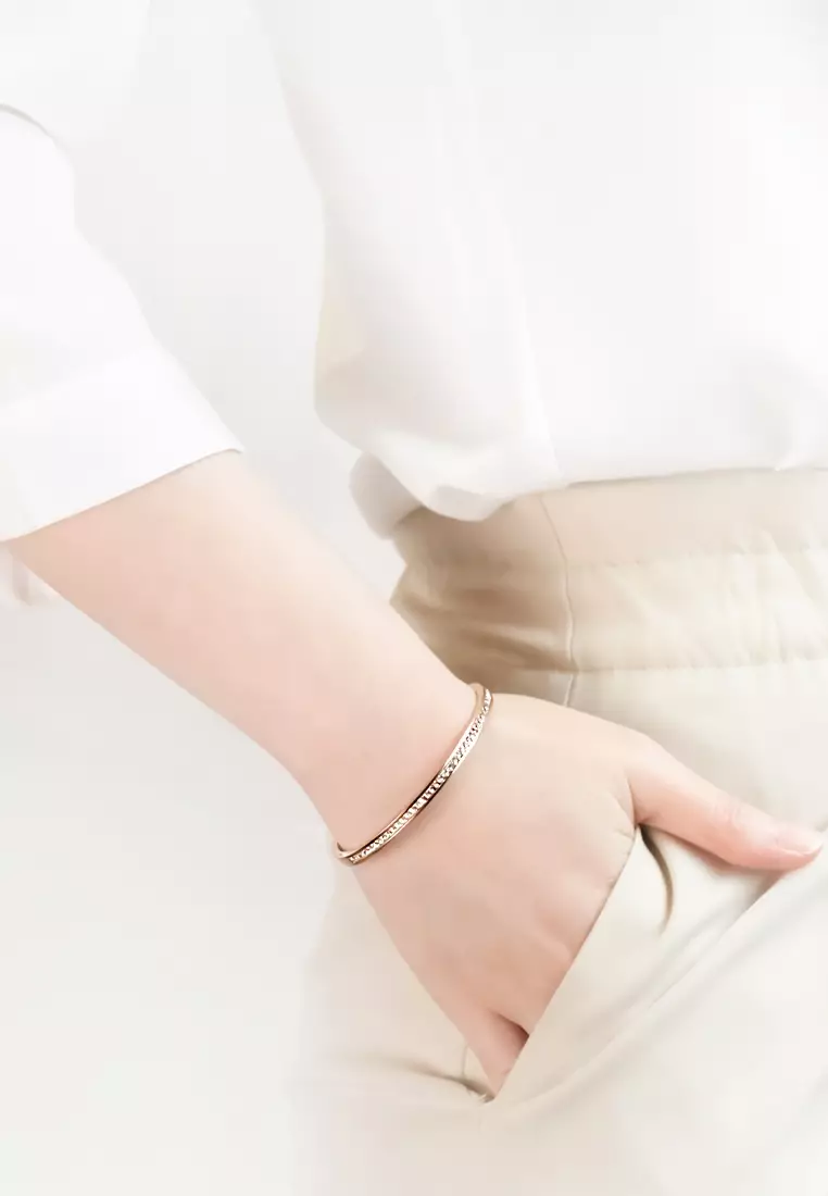 Arya 镶嵌立方氧化锆紧扣手镯（金色）