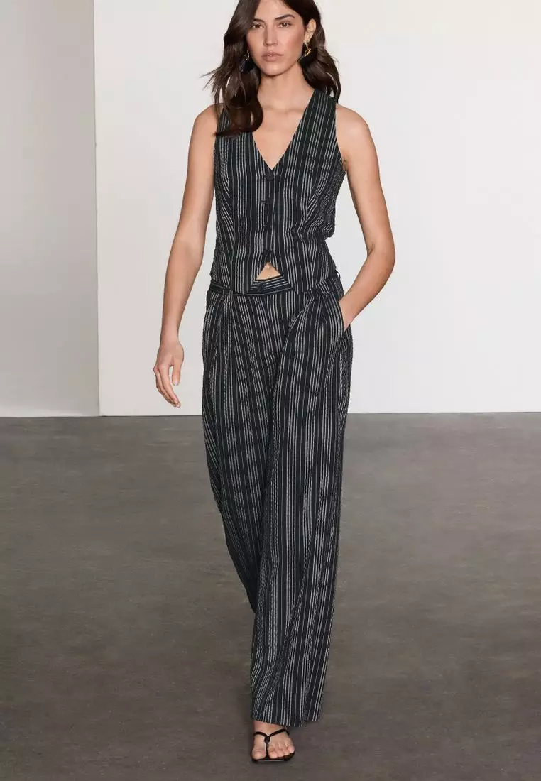Striped Textured Waistcoat