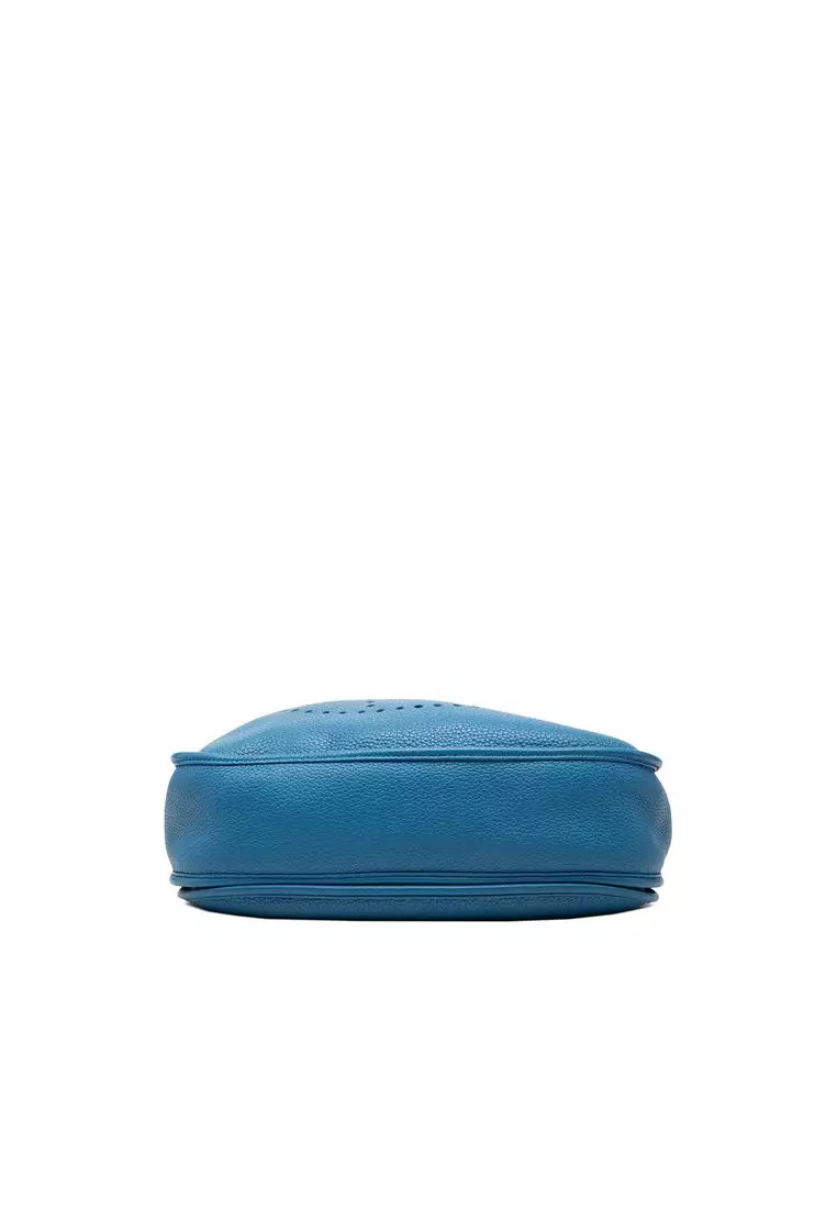 Pre-Loved Hermès Clemence Evelyne Iii 33