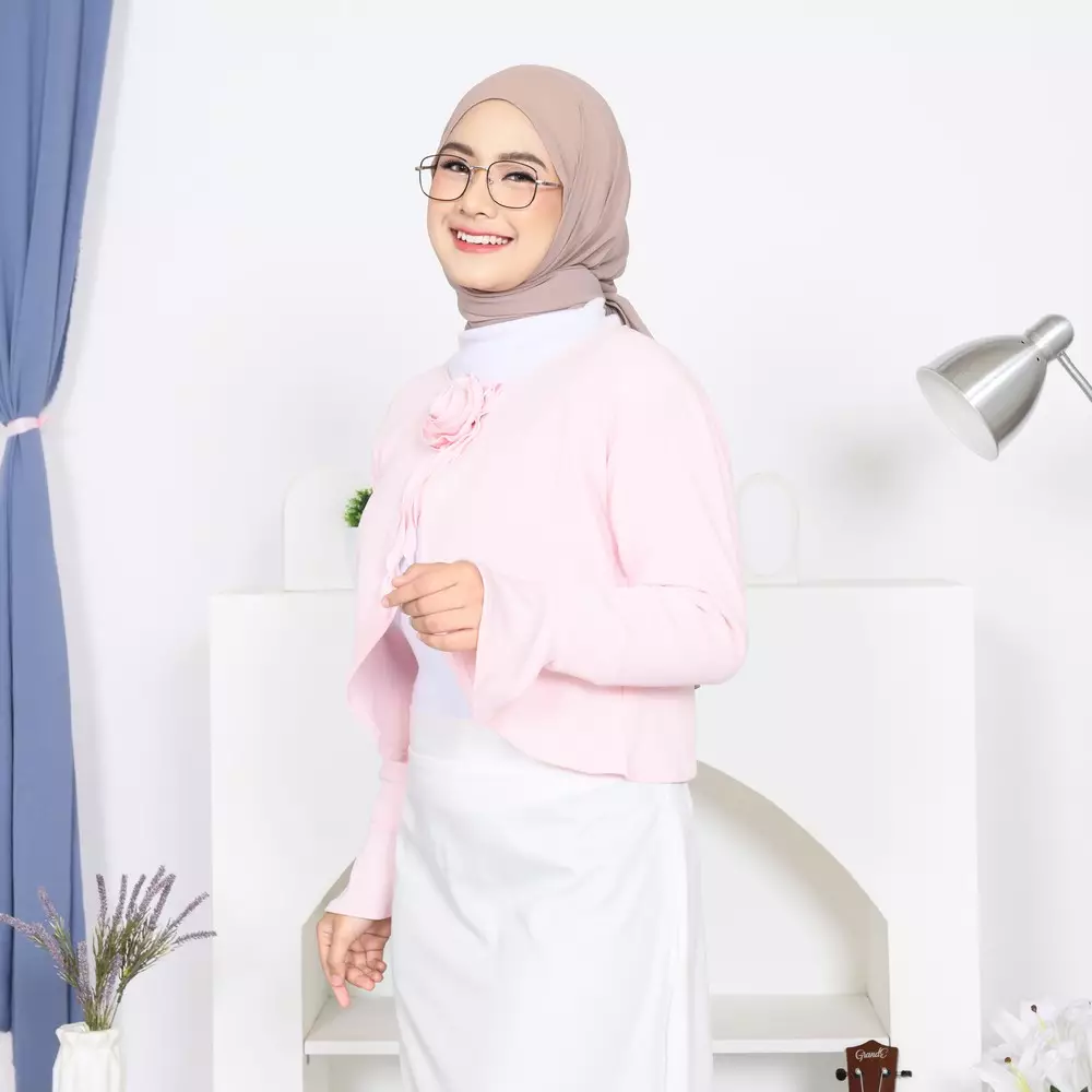 Rose Cardigan - Soft Pink M19822 R88S5