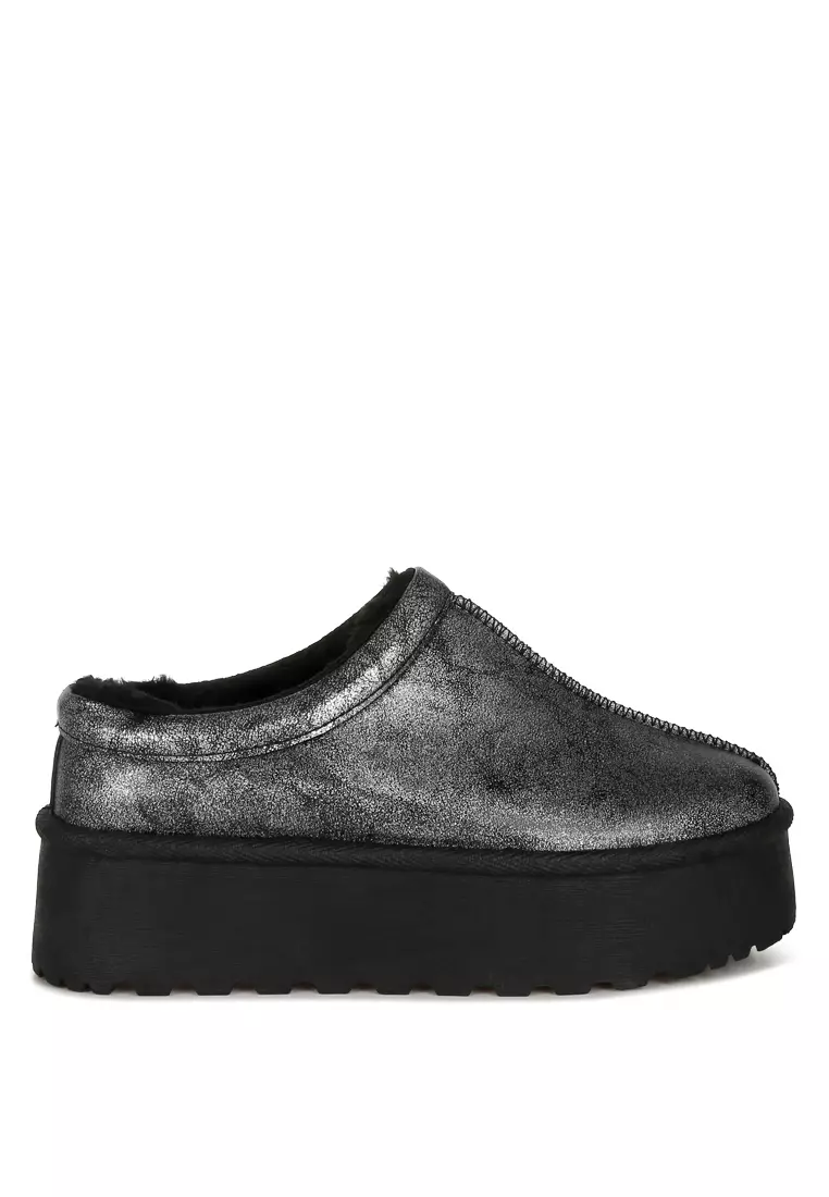 Discount on London Rag  shoes - SKU: Faux Leather Platform Classic Slip-On in Black