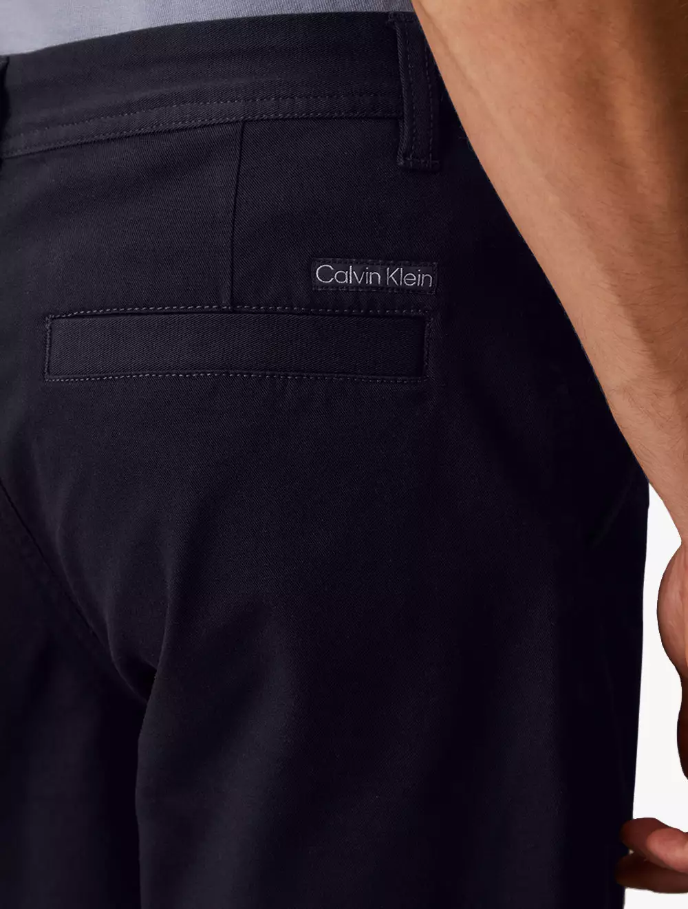 Calvin Klein Jeans - Essential Cotton Lyocell Chino Shorts - Black - black