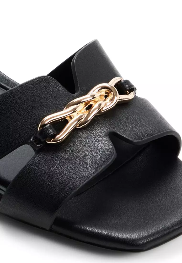Blaike Sandals