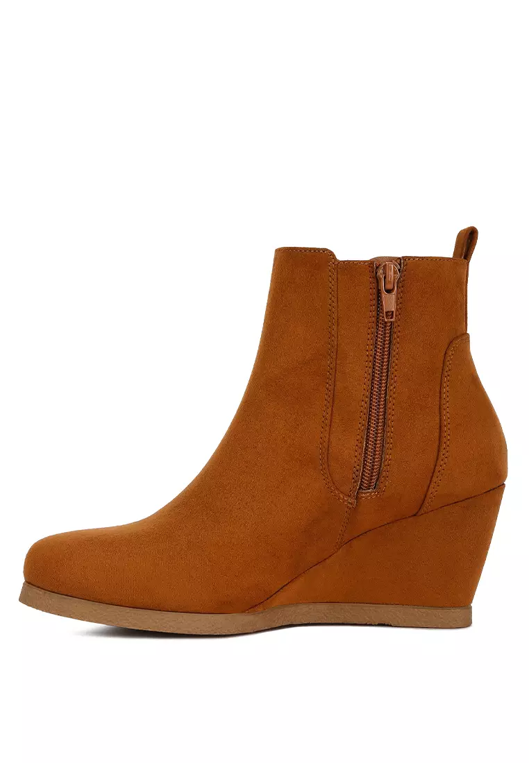 Tan store wedge boots