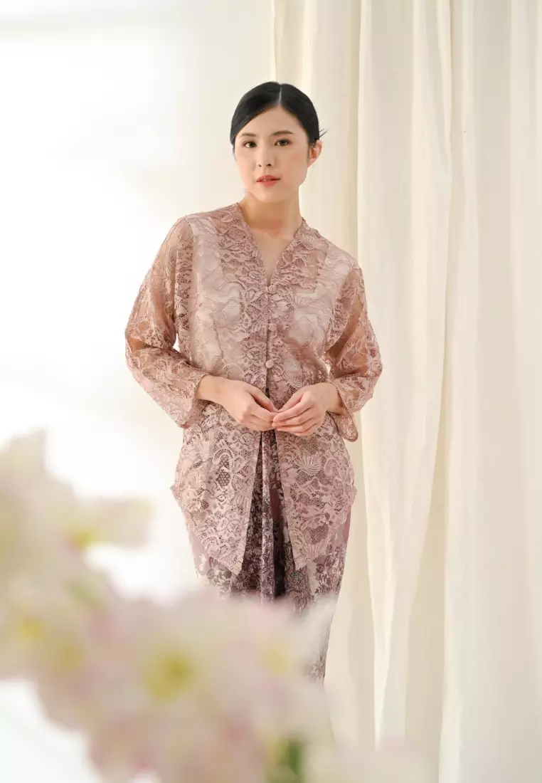 Aruna kebaya blouse