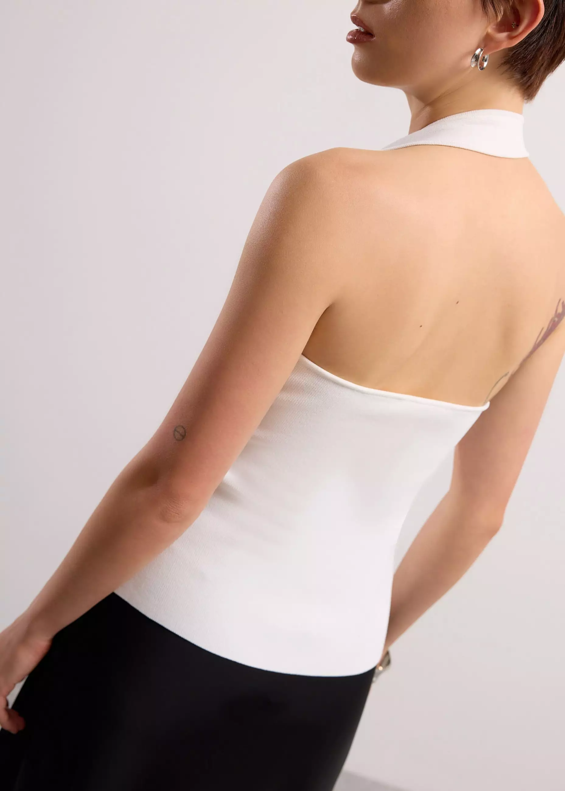 Atasan Wanita - Buckle Detail Knit Halter Fitted Top