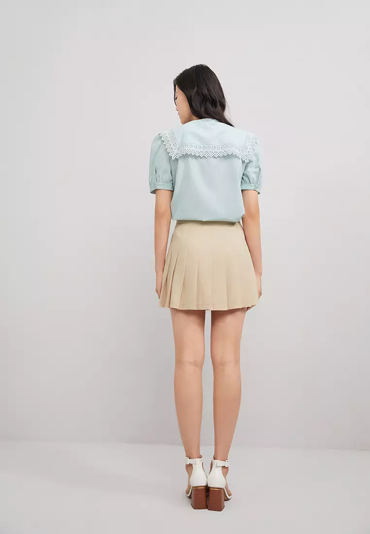 Puff Sleeve Lace Collar Button Blouse