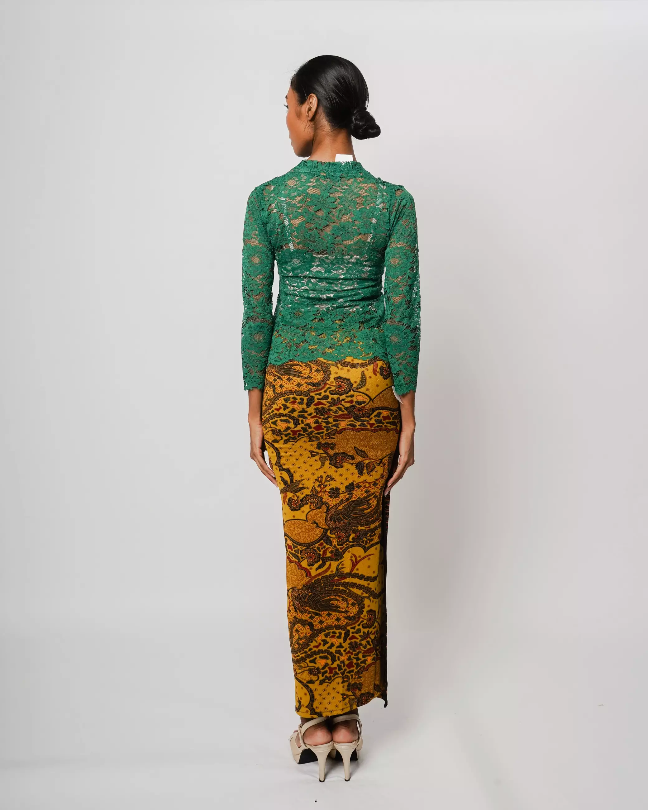 KEBAYA BALI EMERALD GREEN