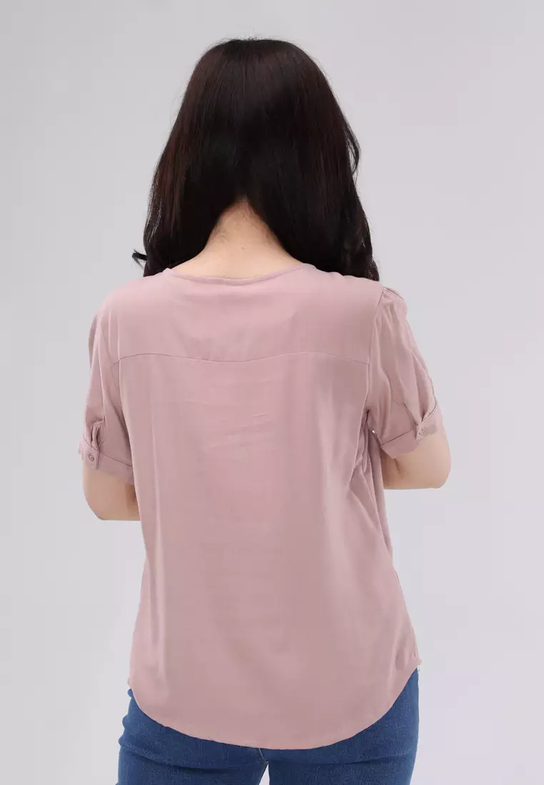 Bold Twill Short Sleeves Round Neck Blouse