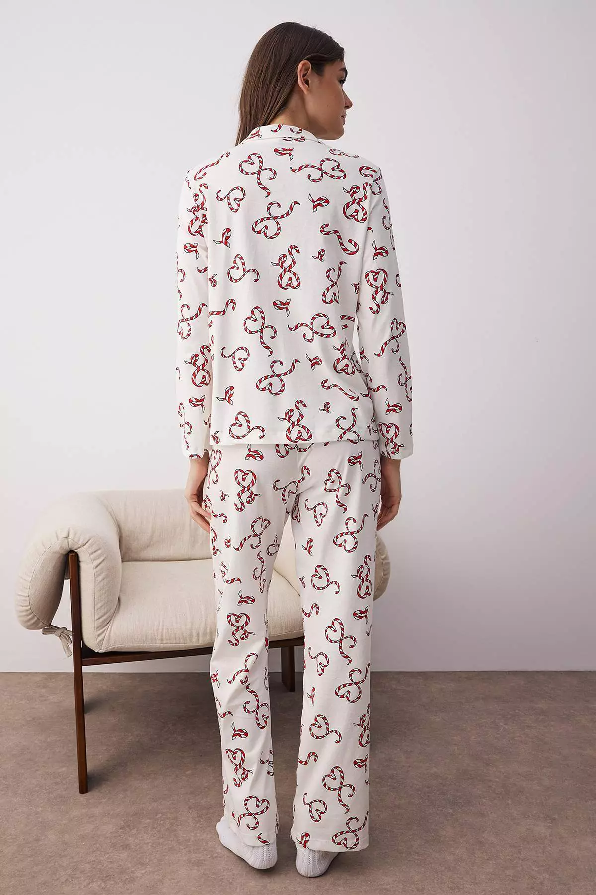 Ecru 100% Cotton Heart-Shaped New Year's Patterned Shirt Collar Knitted Pajama Set Thmaw26Pt00064