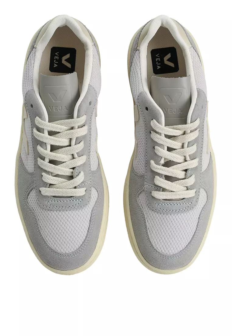 V-10 Alveomesh Sneakers