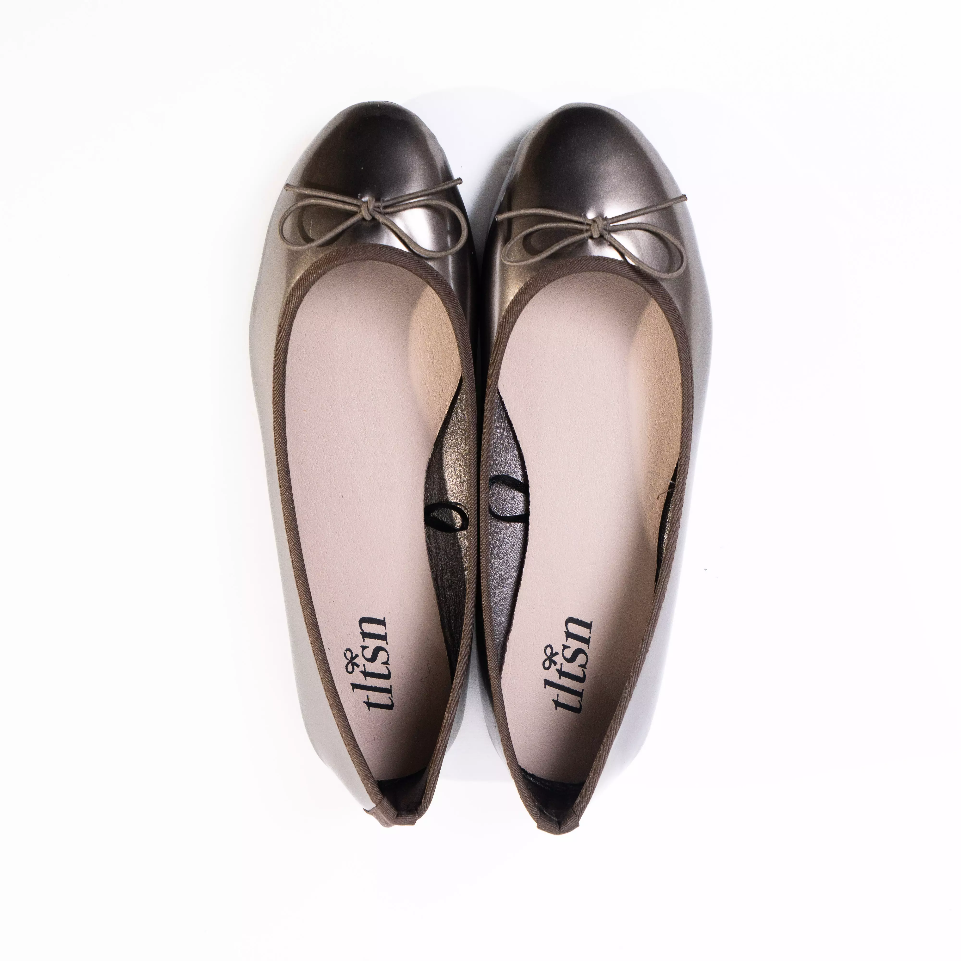 The Little Things She Needs - SADHIRA [Online Exclusive] Flatshoes Sepatu Wanita PEWTER