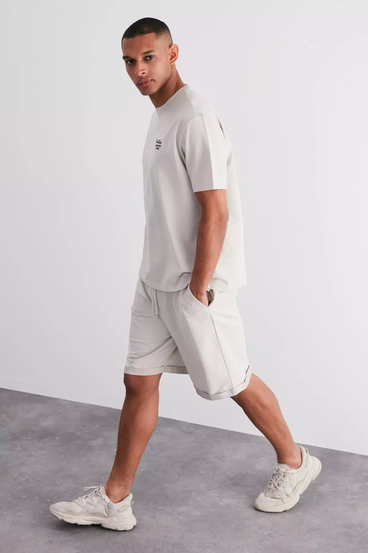 Oversize/Wide Cut City Embroidered Tracksuit Set