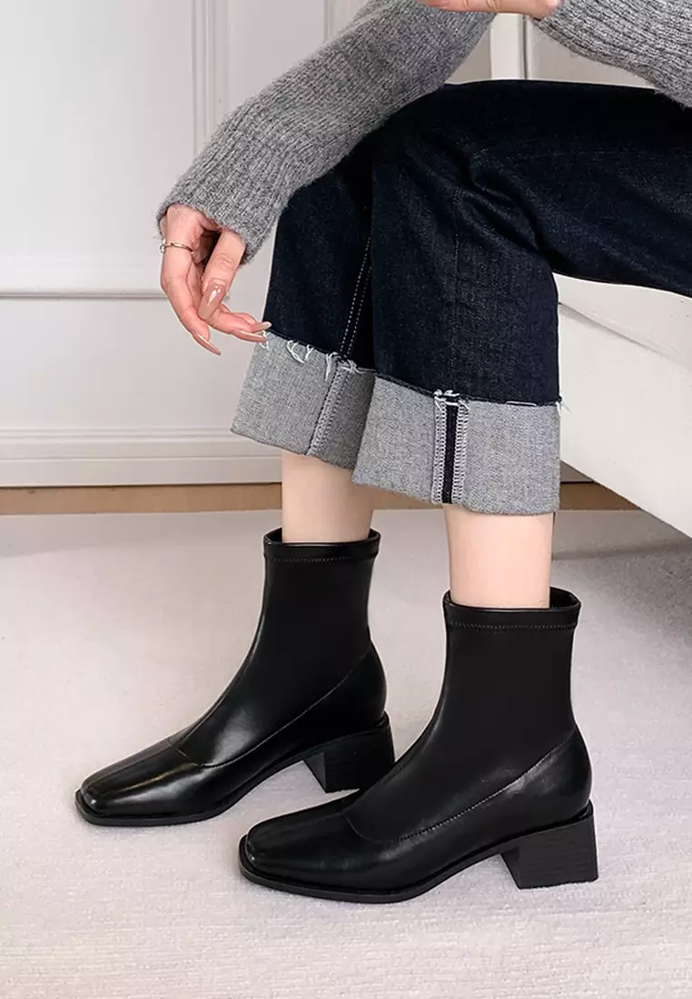 Stylish short boots sales