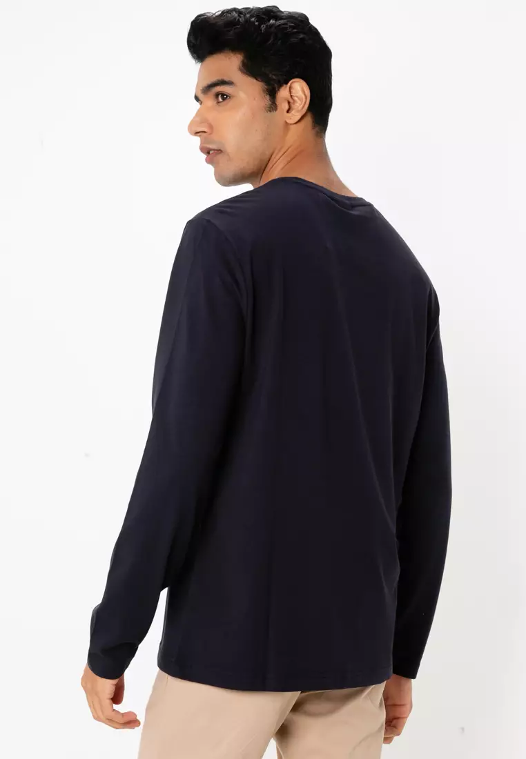 Embossed Long Sleeves T-shirt