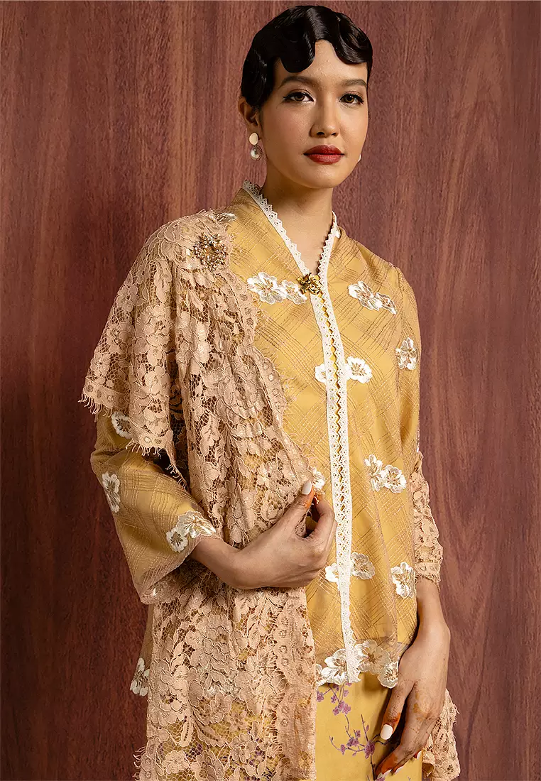 EMMA KEBAYA SET WITH SHAWL